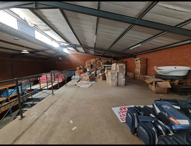349M² WAREHOUSE TO LET IN ORMONDE